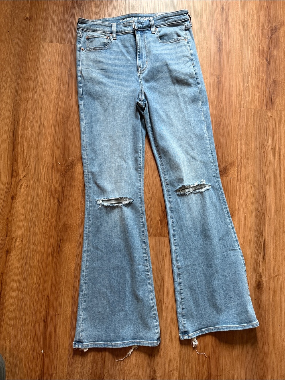 American Eagle Light Blue Distressed Flare Jeans - Women